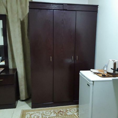 Aparthotel Al Rawda Furnished Units à Tabuk Extérieur photo