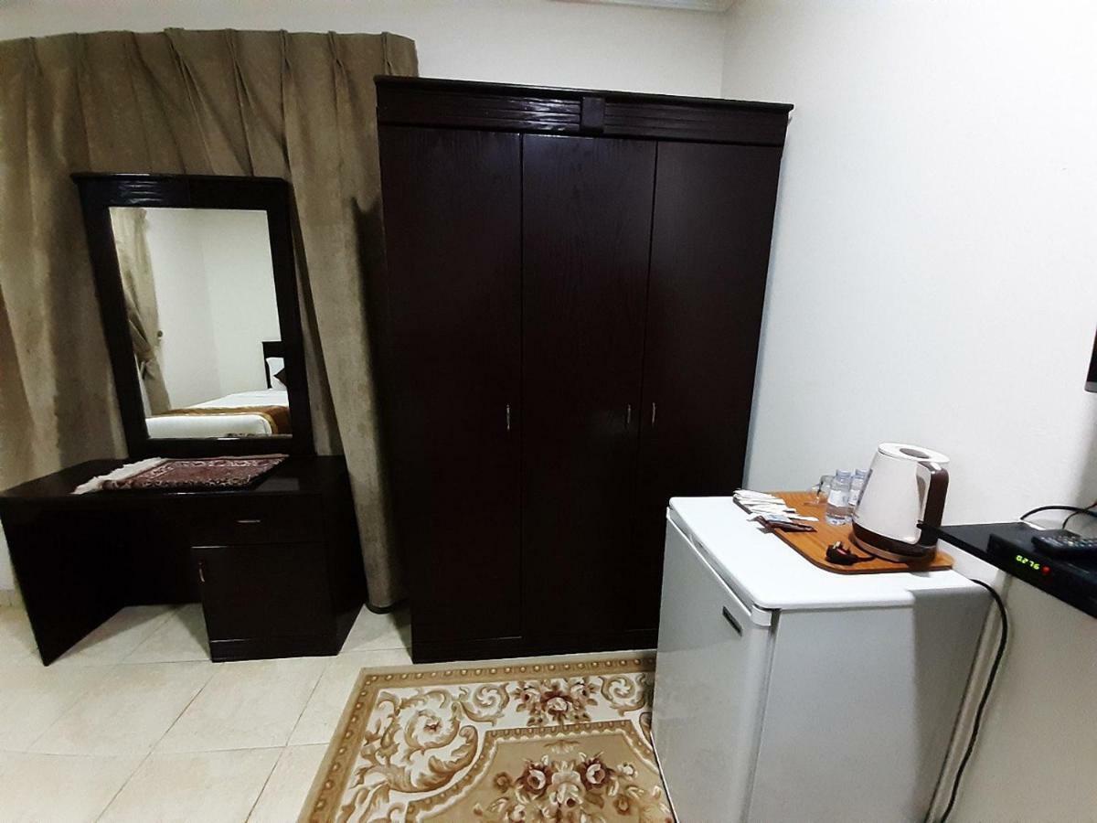 Aparthotel Al Rawda Furnished Units à Tabuk Extérieur photo