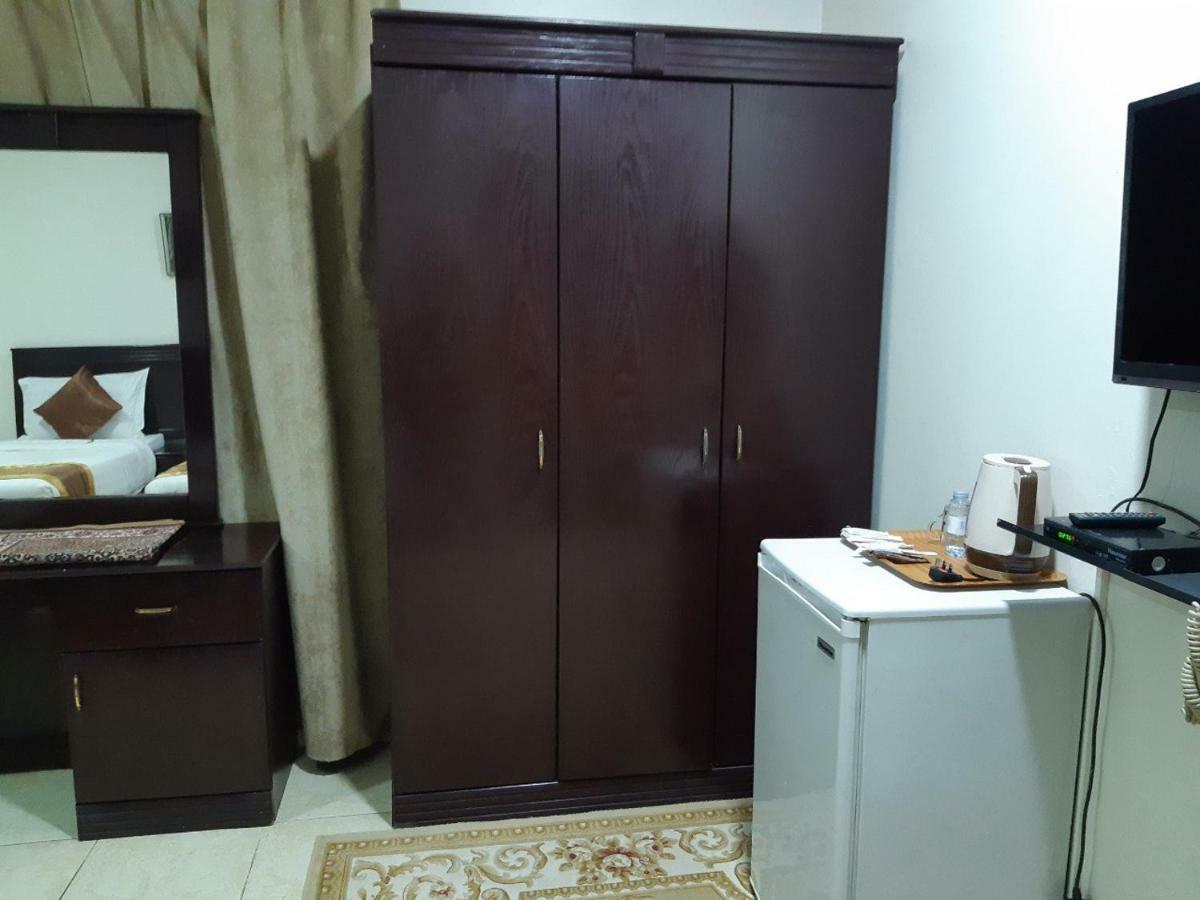 Aparthotel Al Rawda Furnished Units à Tabuk Extérieur photo